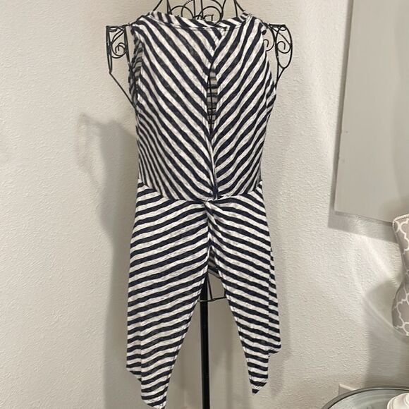 Coin 1804 yes, navy and white striped tank open/split back size M - Picture 5 of 8